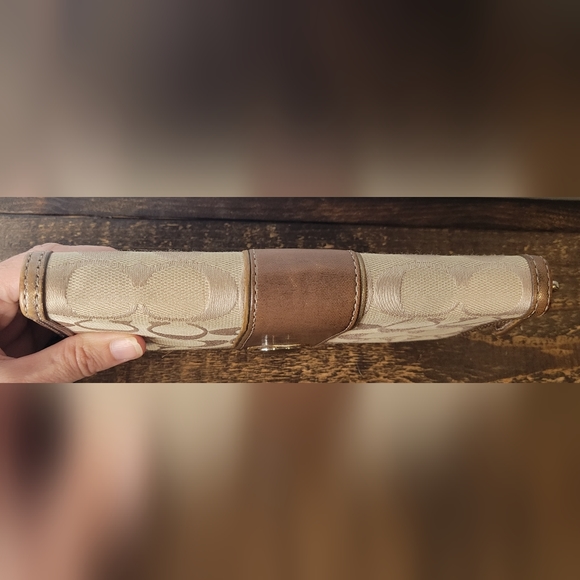 Coach Zip Wallet - Picture 3 of 8